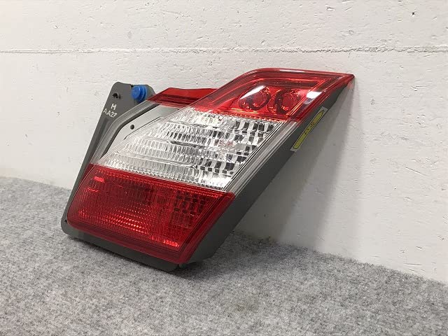 Amazon | フーガ Y51/KNY51/KY51/HY51 純正 前期 右 テールランプ